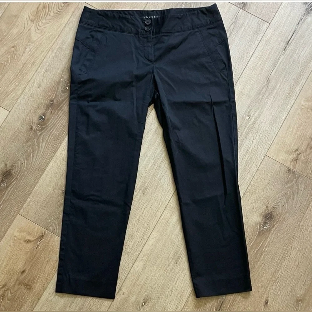 Theory Black Button-Detail ankle stretch size 4